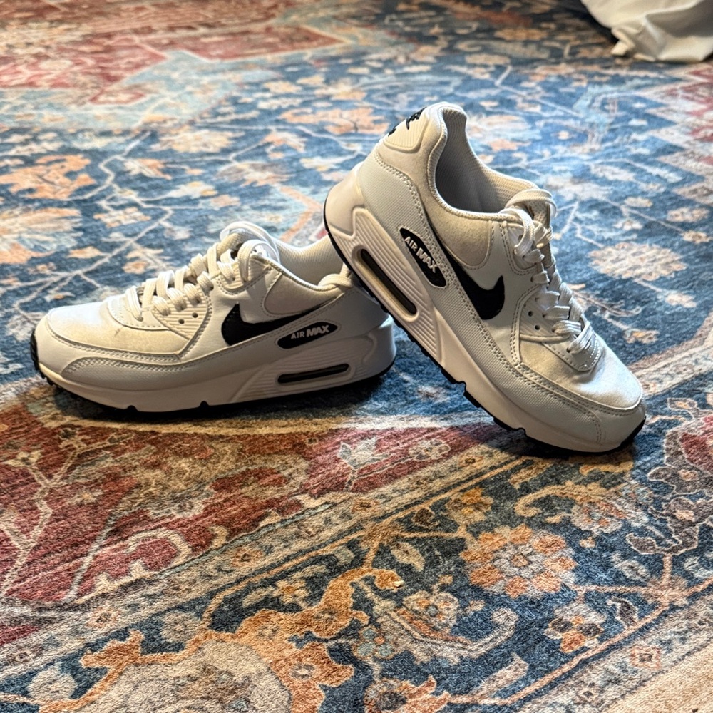 Nike Air Max White and Black Sneakers